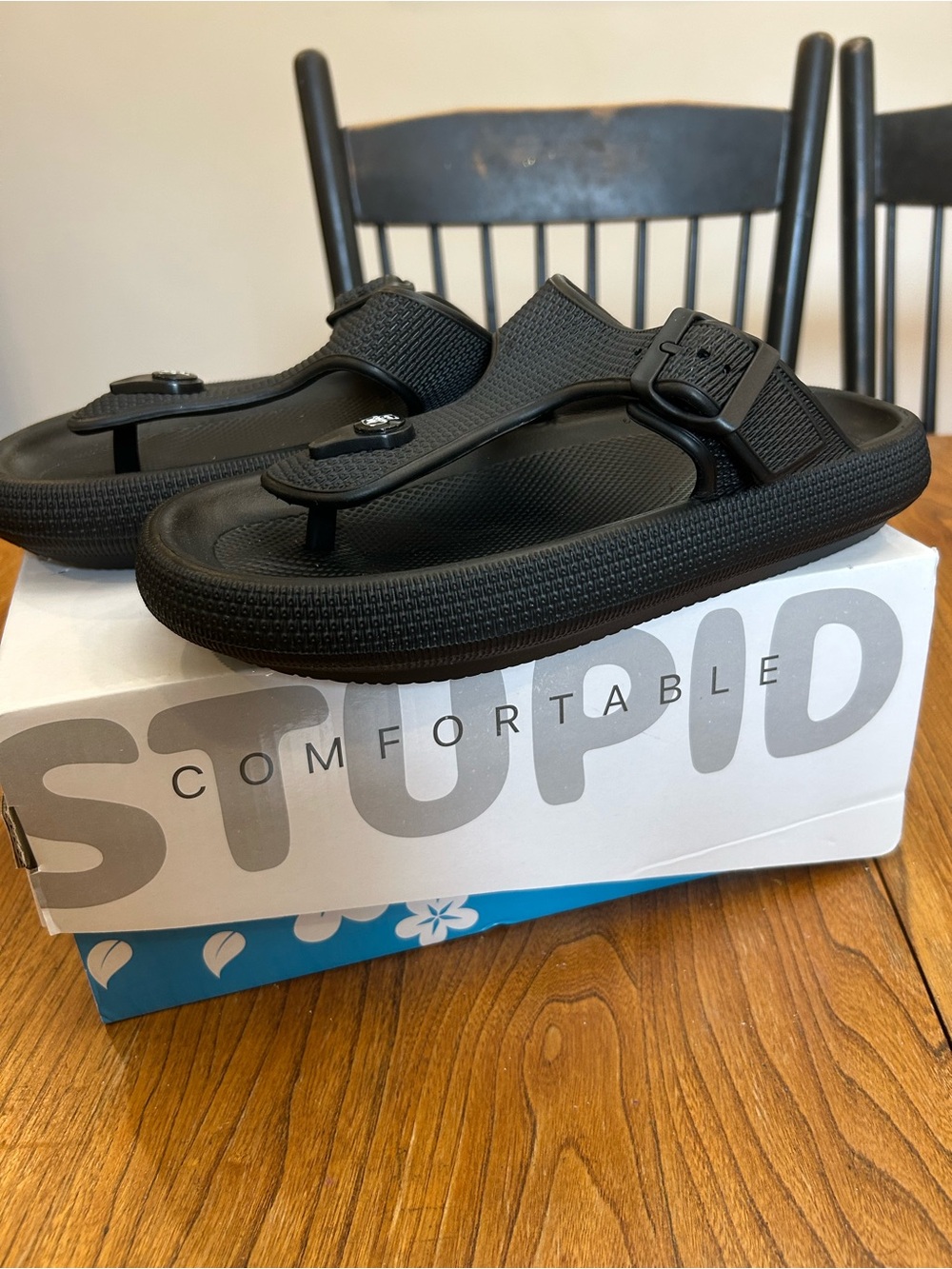 Black Thong Sandles